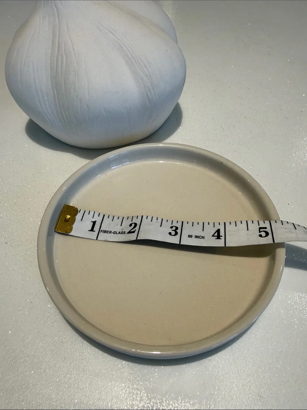 White Ceramic Garlic-Shaped Roaster PIC taiwan